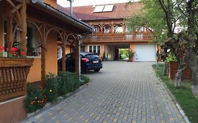 Pensiunea Fenyő